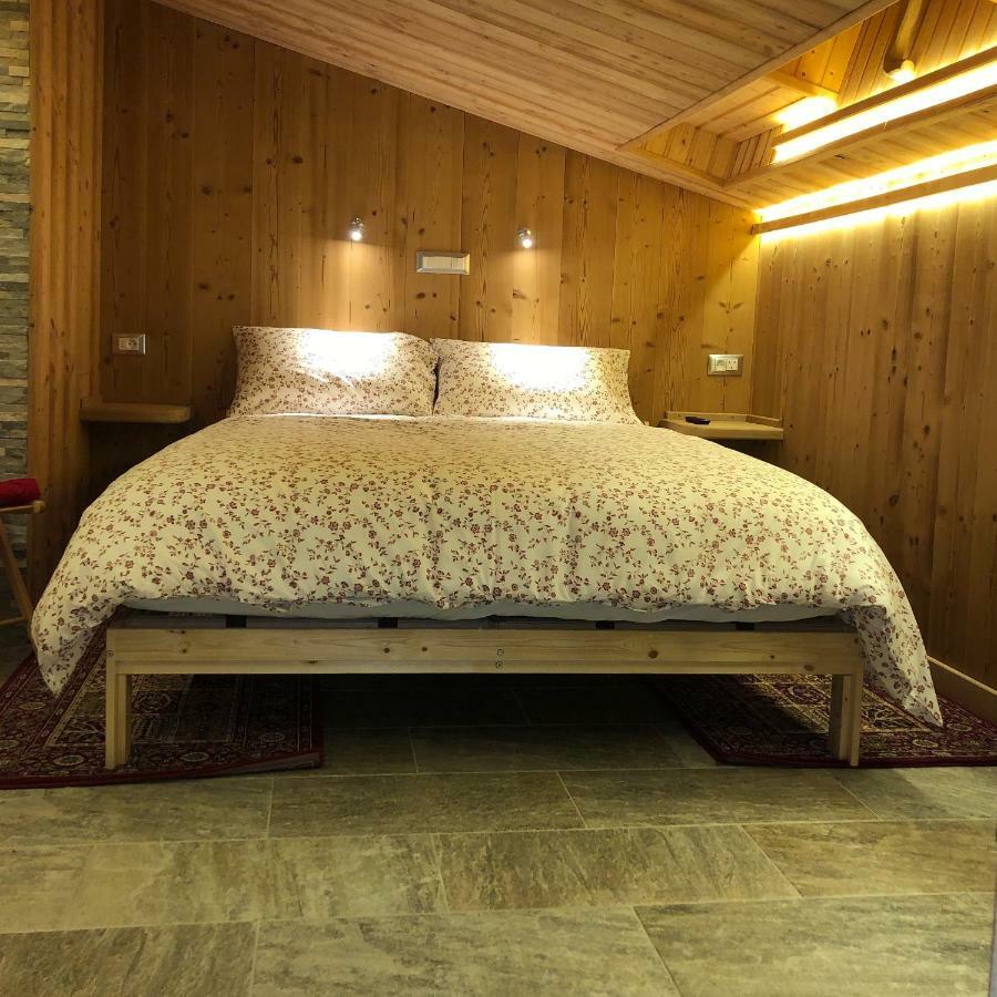 Le Joli Nid Apartment Лес дьо Алпс Екстериор снимка